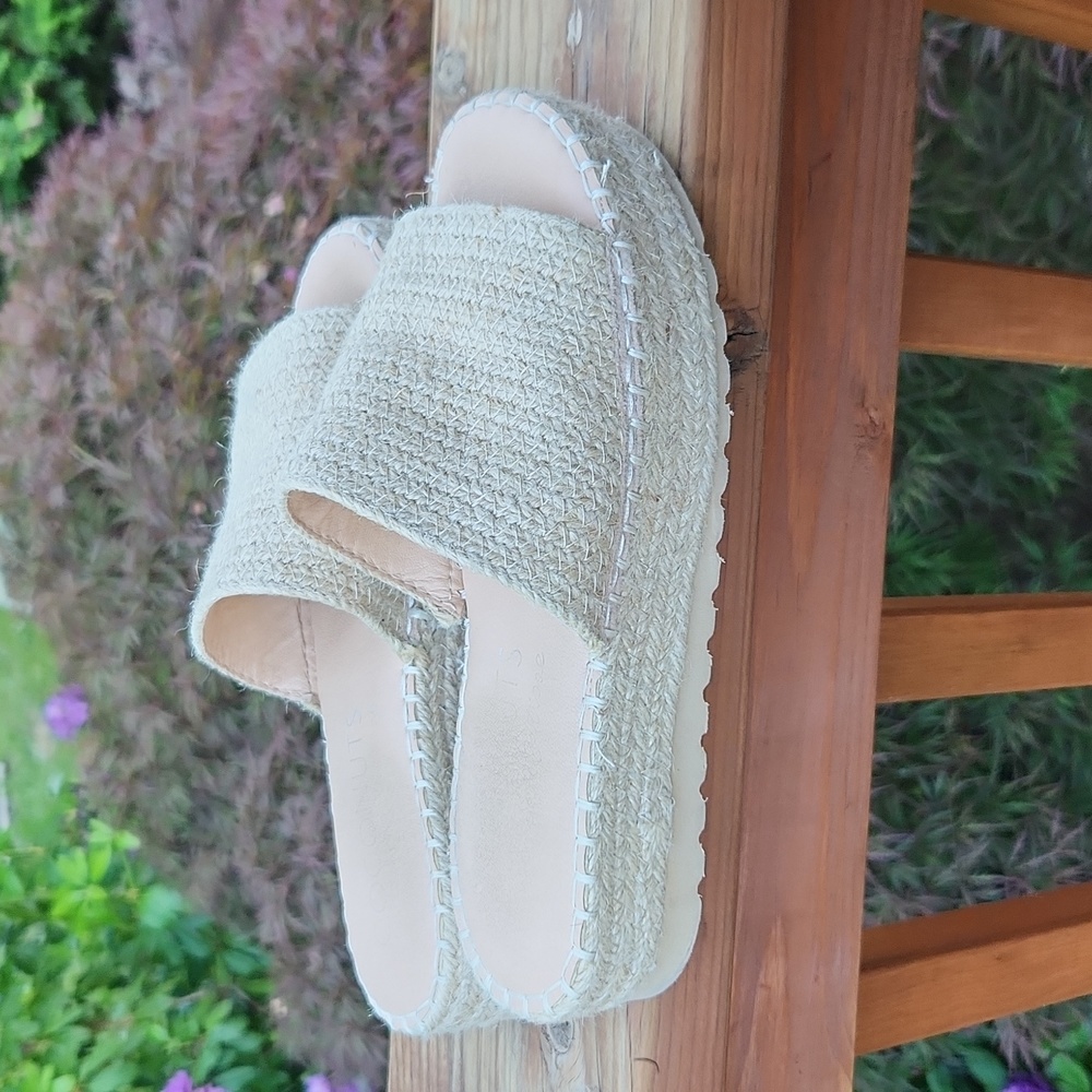 Coconuts Sz 7 Flatform Slide Sandals